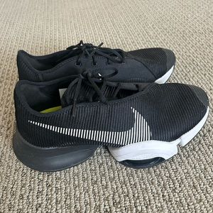 Nike- AirZoom SuperRep2 Sneaker in black